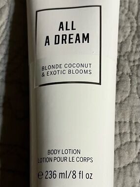 Victoria's Secret White Scented Body Lotion - All A Dream( discontinued)
